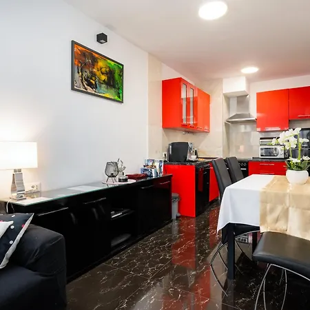 Apartment Theater *