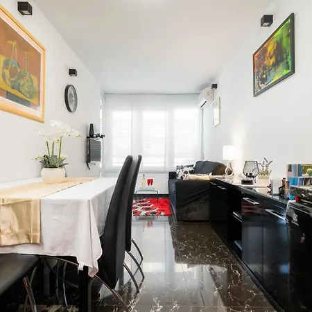Apartment Theater Split